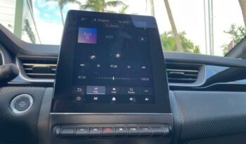 Occasion 974 : Découvrez la version 1.6 e-tech hybride 145ch engineered Renault 2024, Reunion.