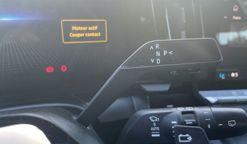RENAULT Megane E-Tech Electric 220ch Equilibre autonomie confort AC22 complet