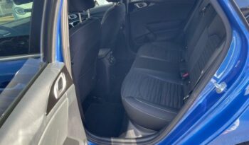 Image illustrative Berline occasion climatisation bleu fusion métallisé Reunion à saisir.