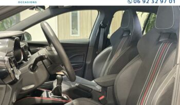 Image illustrative Berline occasion climatisation gris argent toit noir Reunion à saisir.