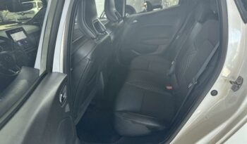 Image illustrative Berline occasion climatisation blanc glacier Reunion à saisir.