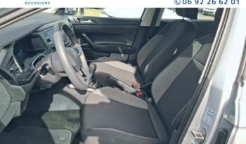 Image illustrative Berline occasion climatisation reflet d'argent métallisé Reunion à saisir.