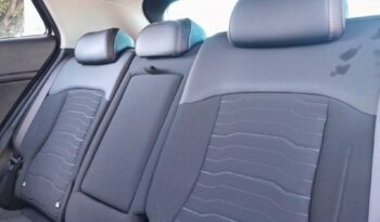 Image illustrative S.u.v. occasion climatisation gris eclipse métallisé Reunion à saisir.