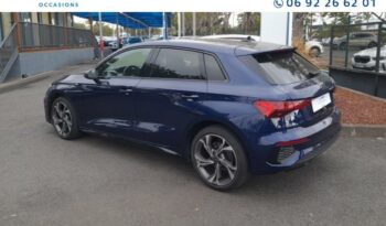Occasion à vendre : Audi voiture bleu navarre métallisé essence/micro-hybride 30 tfsi 110ch mild hybrid s line s tronic 7 Reunion