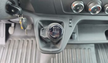 Reunion auto occasion Master Fg 2024 f3300 l2h2 2.3 blue dci 135ch grand confort euro6e pas chère.