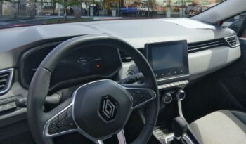 Occasion à vendre : Renault voiture rouge flamme hybride : essence/electrique 1.6 e-tech 145ch full hybrid evolution - 24 Reunion