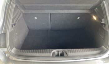 Photo Clio occasion 1.6 e-tech 145ch full hybrid evolution ile Reunion.