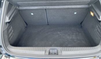 Photo Clio occasion 1.6 e-tech 145ch full hybrid evolution - 24 ile Reunion.