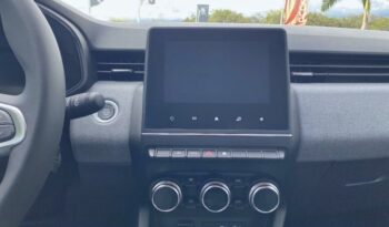 Occasion 974 : Découvrez la version 1.6 e-tech 145ch full hybrid evolution - 24 Renault 2024, Reunion.