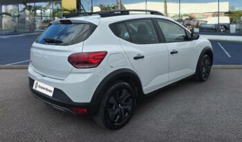 Sandero occasion Reunion 1.0 tce 90ch stepway essential -24, modèle 2024 à vendre.