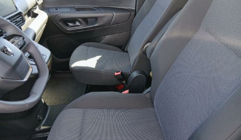 PEUGEOT Partner XL 950kg BlueHDi 130ch S&S EAT8 Pack Premium Connect complet