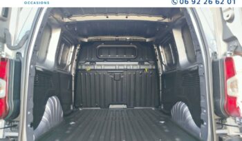 Occasion 974 : Découvrez la version m 650kg bluehdi 100ch s&s pack premium connect Peugeot 2024, Reunion.
