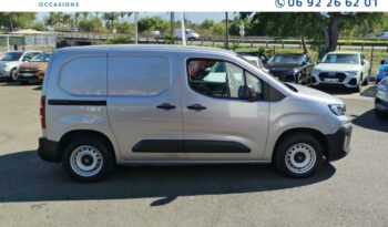 Occasion à prix réduit chez Cotrans-multi Marques Saint Pierre : Vente fourgonnette 2024, fourgonnette à La Reunion.