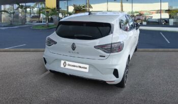 Clio occasion Reunion 1.6 e-tech 145ch full hybrid techno - 24, modèle 2024 à vendre.