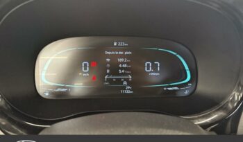 Image illustrative Berline occasion climatisation meta blue métal Reunion à saisir.