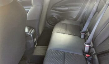 Image illustrative S.u.v. occasion climatisation jaune tonic spéciale Reunion à saisir.