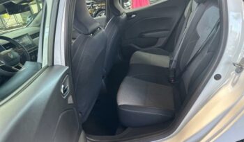 Image illustrative Berline occasion climatisation blanc glacier Reunion à saisir.