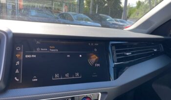 Occasion 974 : Découvrez la version 30 tfsi 116ch finition sport s tronic 7 Audi 2025, Reunion.