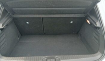 Photo Clio occasion 1.6 e-tech 145ch full hybrid equilibre+ 25 ile Reunion.