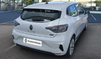 Clio occasion Reunion 1.6 e-tech 145ch full hybrid equilibre+ 25, modèle 2025 à vendre.