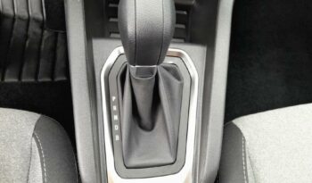 Image illustrative Berline occasion climatisation blanc glacier Reunion à saisir.