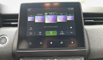 Occasion 974 : Découvrez la version 1.6 e-tech 145ch full hybrid equilibre - 25 Renault 2025, Reunion.