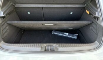 Photo Clio occasion equilibre+ dci 100 my25 ile Reunion.