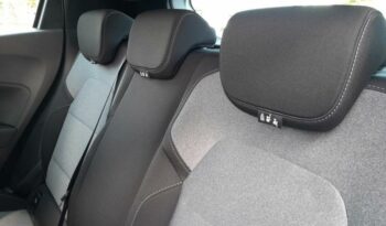 Image illustrative Berline occasion climatisation blanc glacier Reunion à saisir.