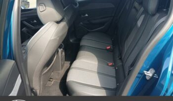 Occasion 974 : Découvrez la version 1.2 hybrid 136ch style e-dcs6 Peugeot 2025, Reunion.