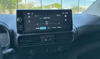 Occasion 974 : Découvrez la version taille xl - 1.5 bluehdi 130ch s&s max eat8 5 places (7 en option) Citroen 2025, Reunion.