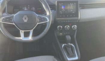 Occasion à vendre : Renault voiture orange hybride : essence/electrique 1.6 e-tech 145ch full hybrid evolution - 25 Reunion