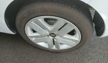 Occasion 974 : Découvrez la version 1.5 dci 100ch equilibre+ 25 Renault 2025, Reunion.