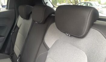 Image illustrative Berline occasion climatisation orange Reunion à saisir.