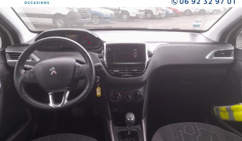 PEUGEOT 2008 1.2 PureTech 110ch E6.c Allure S&S EAT6 complet